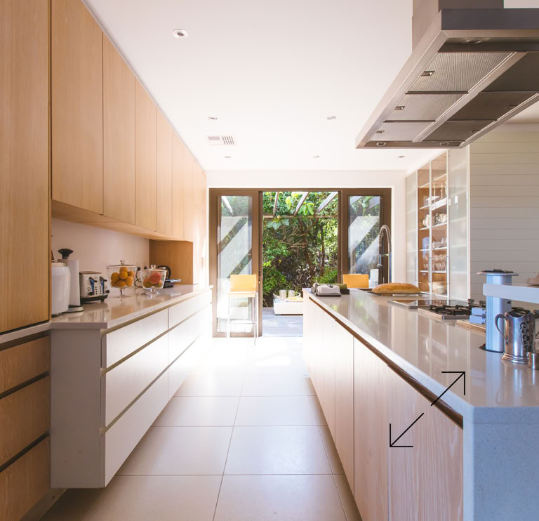 schön helle Küche wurde fotografiert